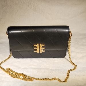 Elegant Black Leather Shoulder Bag